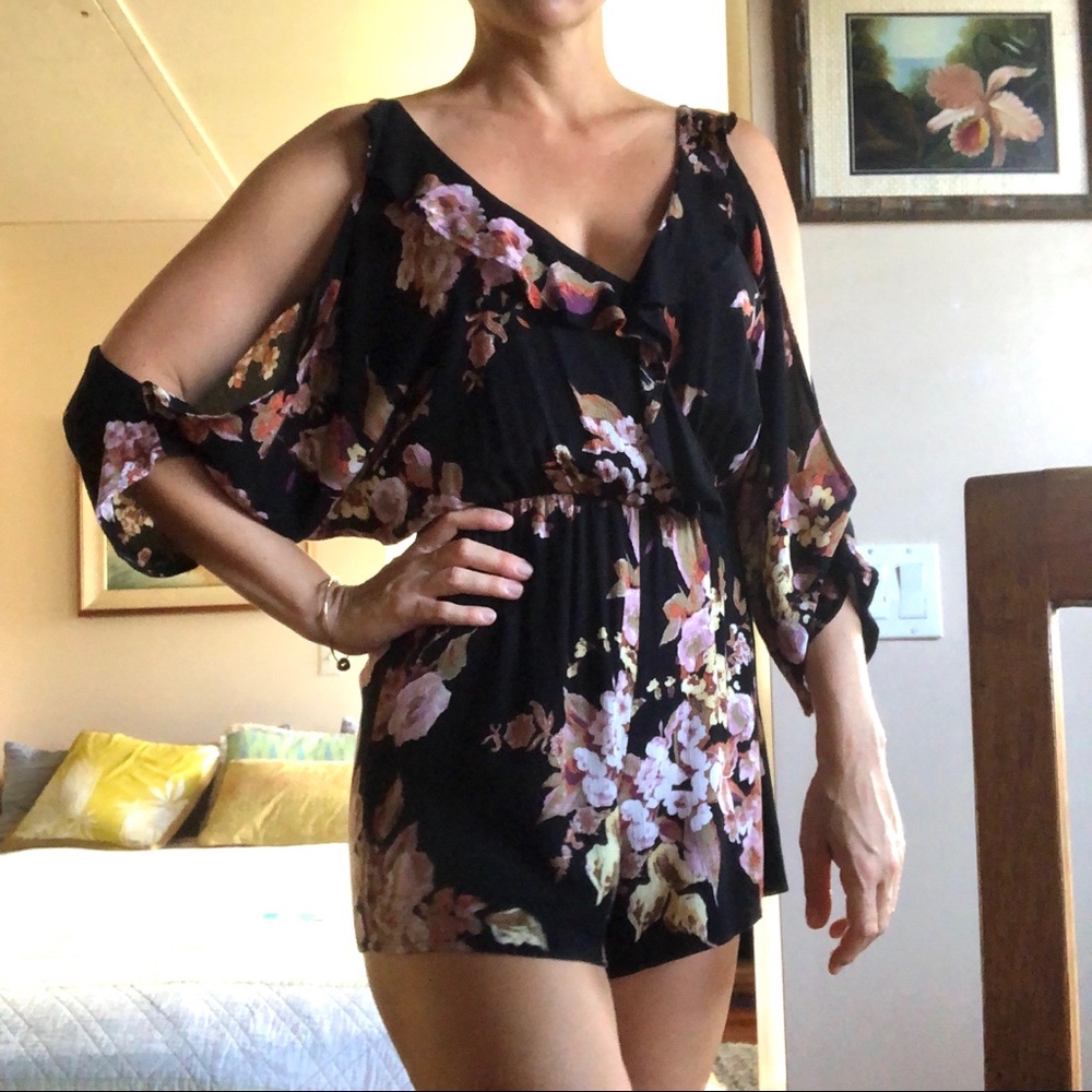 Flower pattern romper
